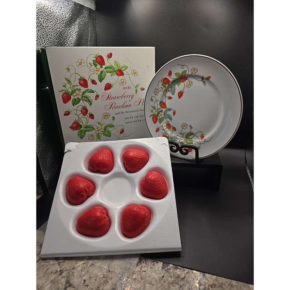 Vintage Avon Strawberry Porcelain Plate with 6 Strawberry Guest Soaps